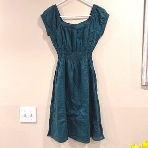 🔥Massimo Green Smocked Off-the-Shoulder Midi Sundress🔥